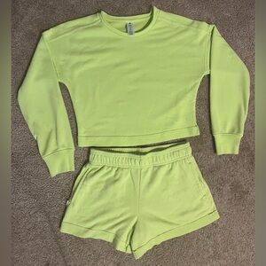 Yogalicious girls Hadley Sweatshirt and Short set